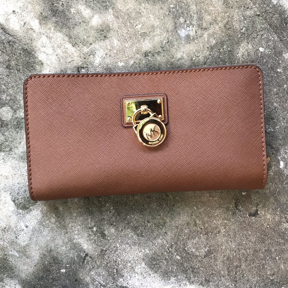 BROWN MICHAEL KOHRS PADLOCK WALLET